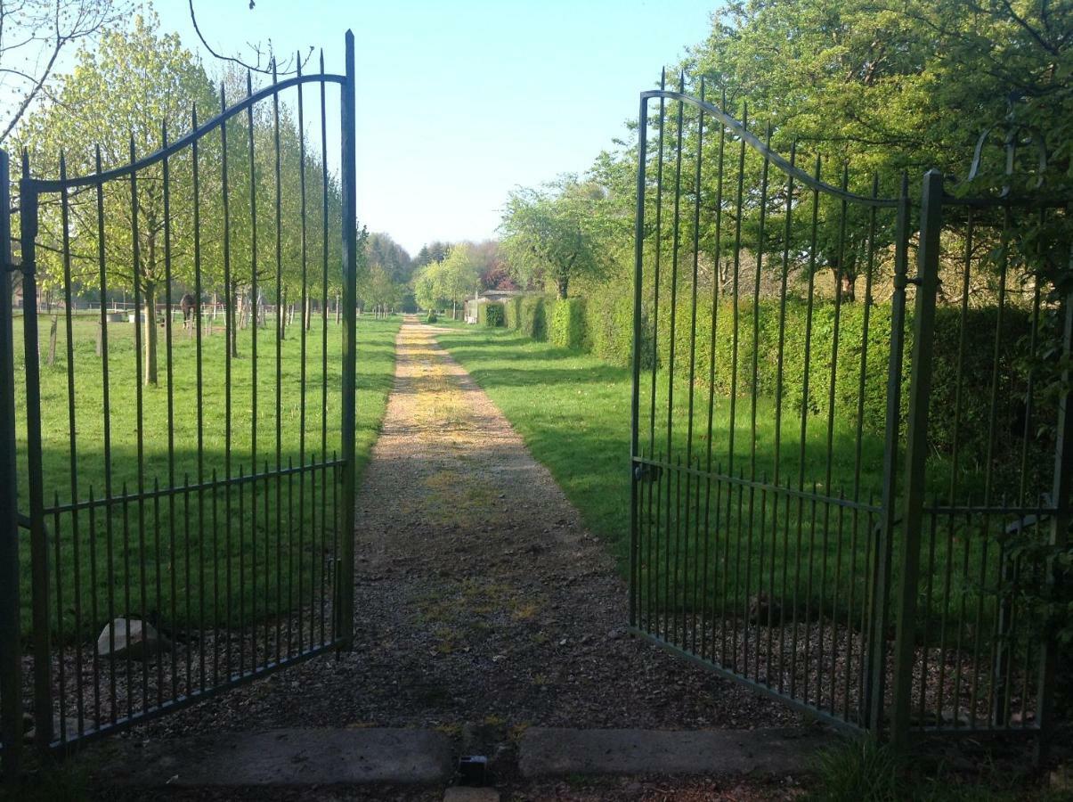 Le Rucher Bois-Normand-près-Lyre Exterior foto